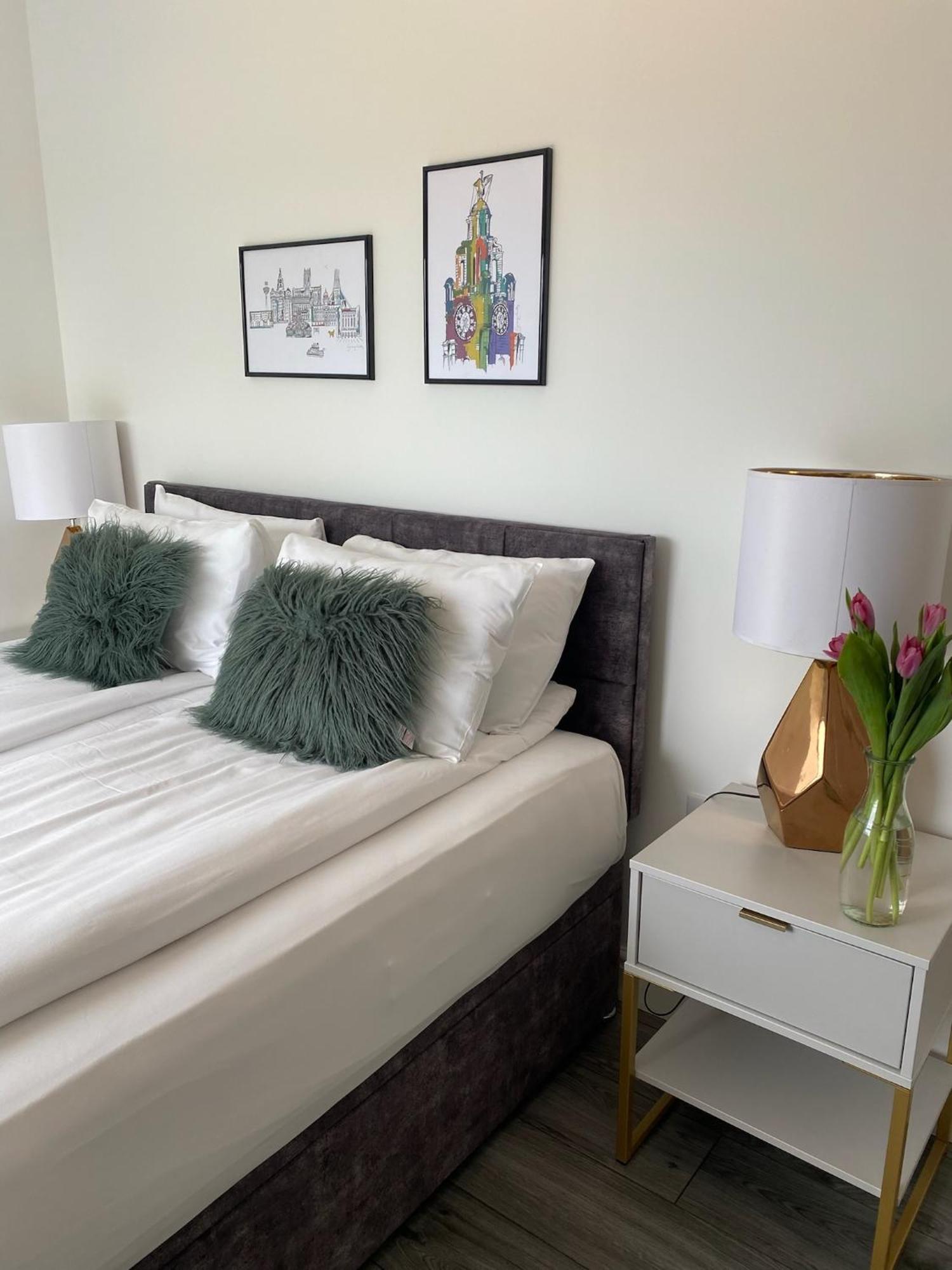 Hotel Tia Ливърпул Екстериор снимка